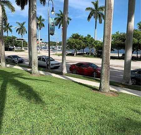 4th image of 720 S Sapodilla Ave APT 305