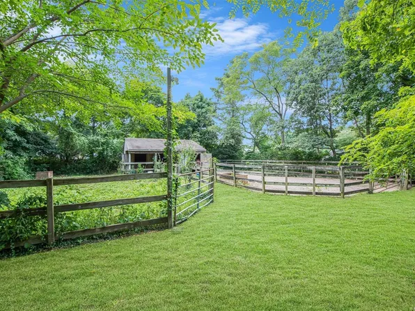 1480 Pine Avenue, Bohemia, NY 11716