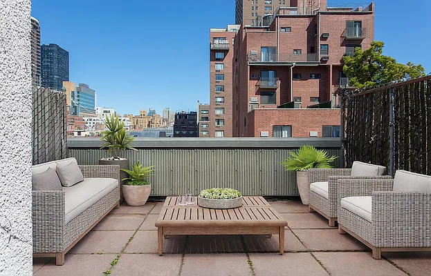 Rented by Compass | media 16