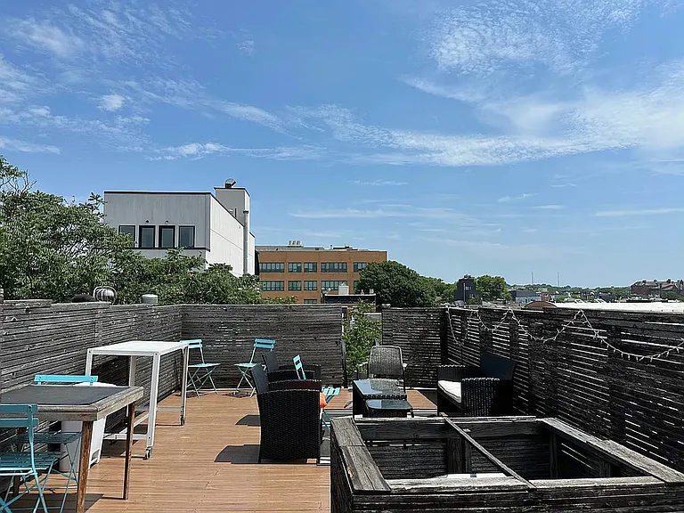 281 Linden St #2 — Photo 12
