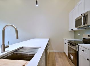 7518 Madison Streetunit #D, Forest Park, IL 60130