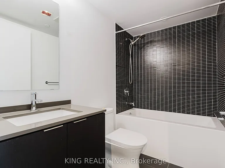 1 Jarvis St #531 — Photo 39