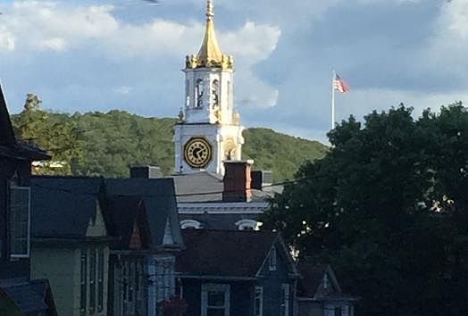 Walk to downtown Norwich