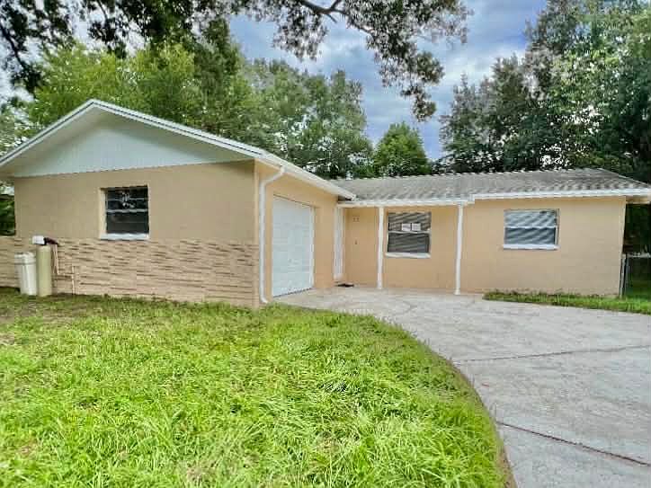 1st image of 104 Inwood Cir