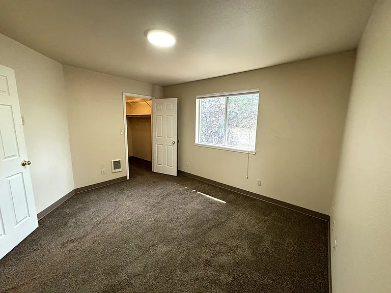 804 E White Birch Ave. — Photo 14