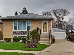 115 S Edward St, Mount Prospect, IL 60056