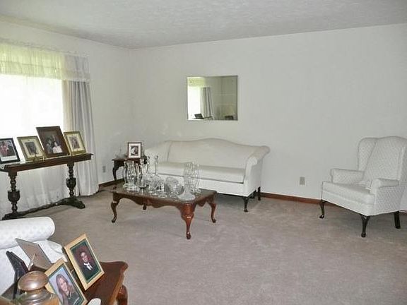 2nd image of 331 Twin Hills Dr