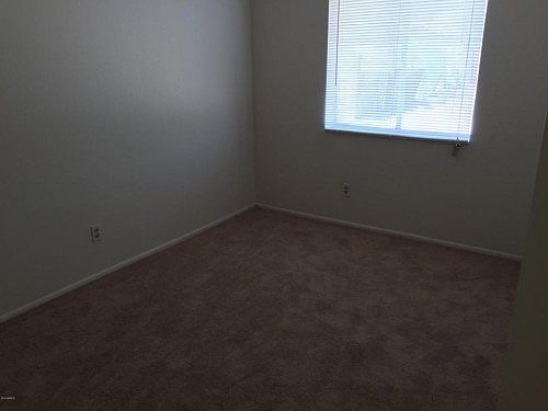5th image of 513 N Roosevelt Ave