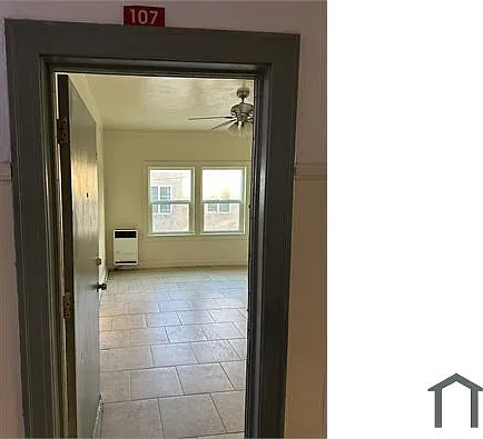 409 S Boyle Ave #107 — Photo 3