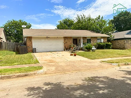 3104 Woodlark Dr Photo 1