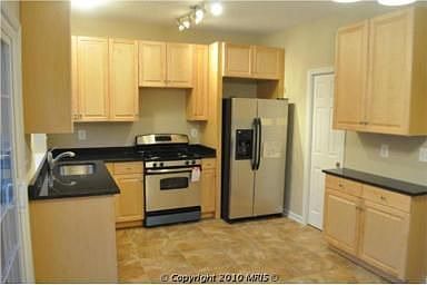 3rd image of 7239 Stover Dr