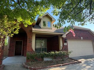 744 Hutchins Dr, Crowley, TX 76036