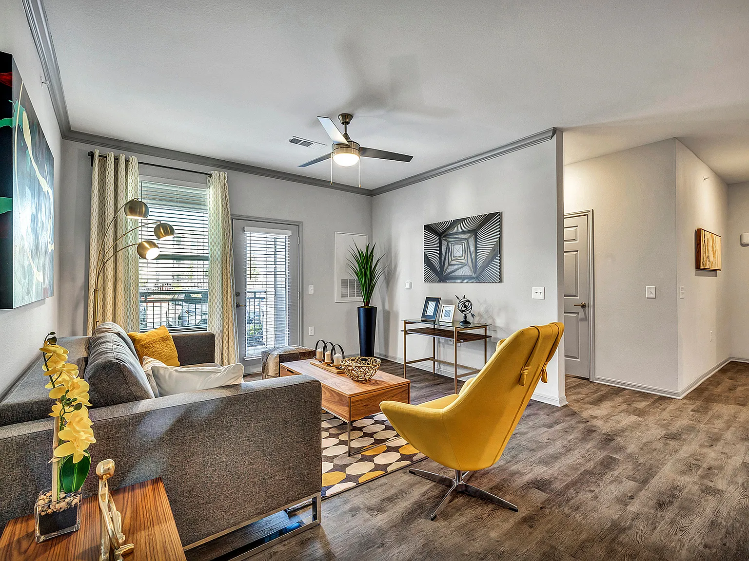 Haven at Bellaire — Photo 2