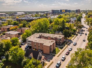 813 S Main St APT C2, Ann Arbor, MI 48104