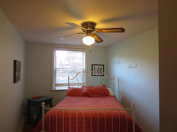 2nd image of 566 Parker Ave