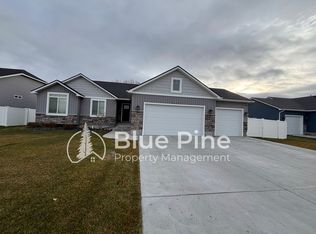6879 Bedford Ave, Idaho Falls, ID 83402