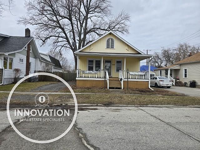 1st image of 1607 Elk St