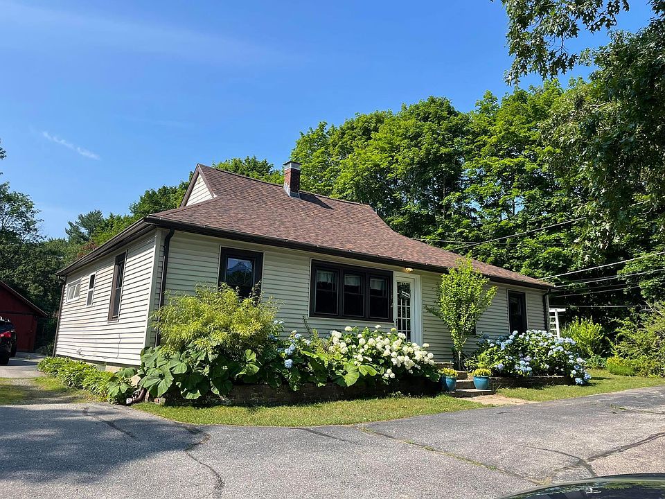 1st image of 158 Ten Rod Rd #1