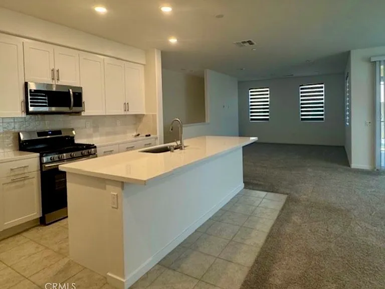2353 Village Ct — Photo 6