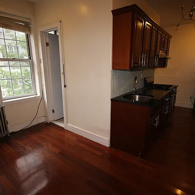 Rented by Nooklyn NYC LLC | media 39