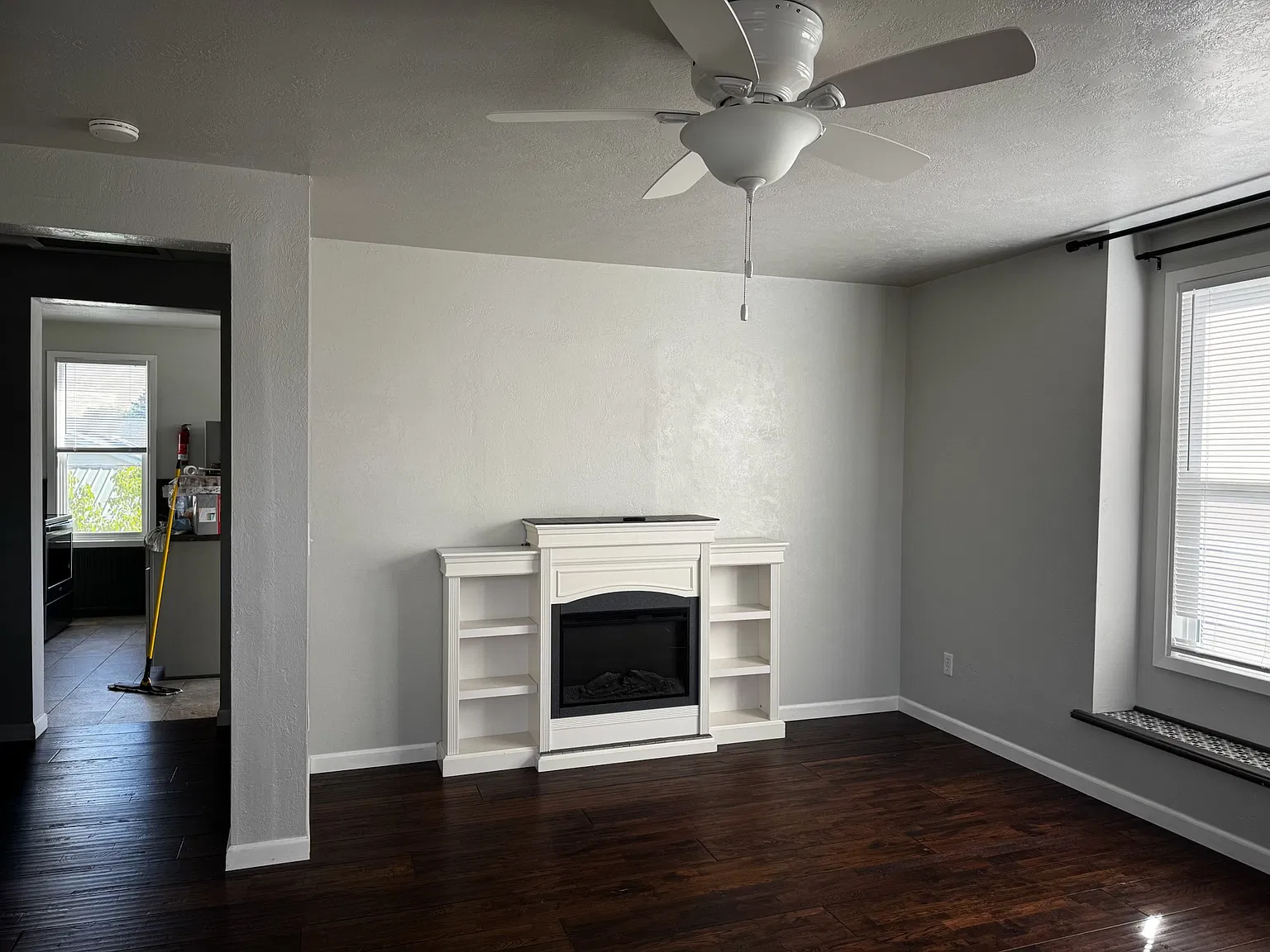 2 bed, 1085 sqft, $1,750 — Photo 4