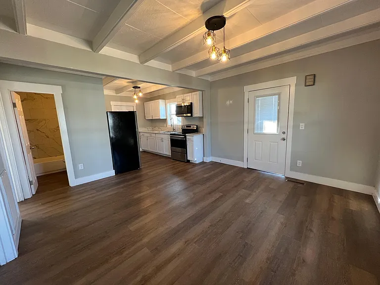 1433 Ivy St #1 — Photo 2