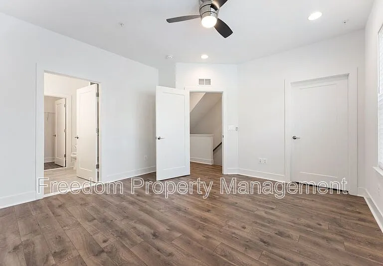 1876 Michael Faraday Dr — Photo 34