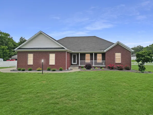 5920 Saint Charles Dr, Mount Vernon, IN 47620