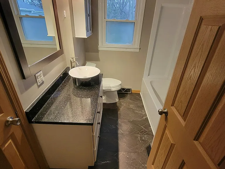 3226 Eileen St — Photo 3