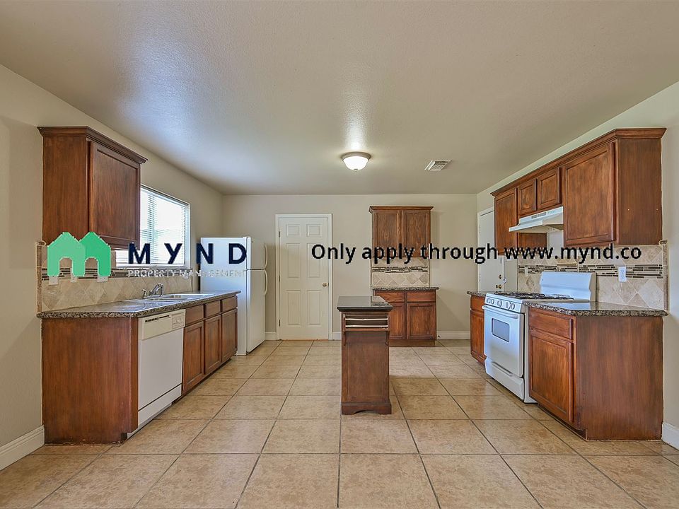 1st image of 19814 Creston Cove Ct