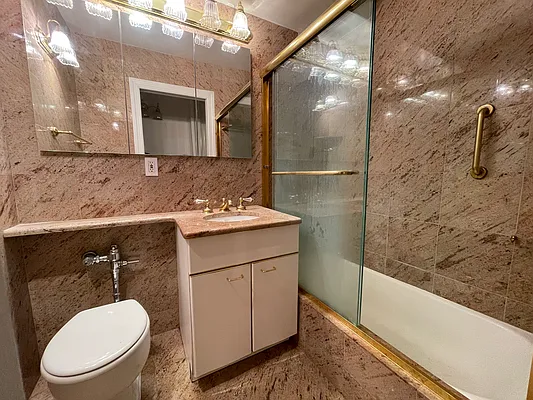 Rented by Compass | media 14