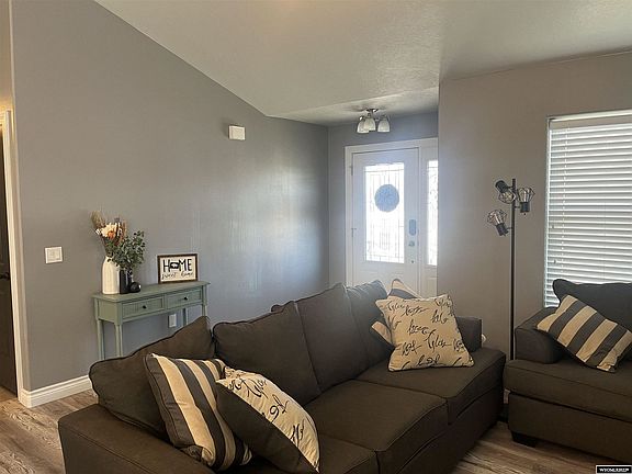 5th image of 1925 E Teton Blvd