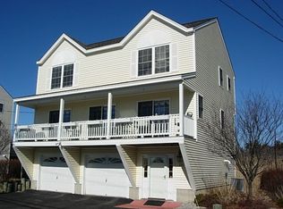 526 High St, Hampton, NH 03842