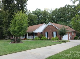 4810 Carolando Dr SW, Concord, NC 28027
