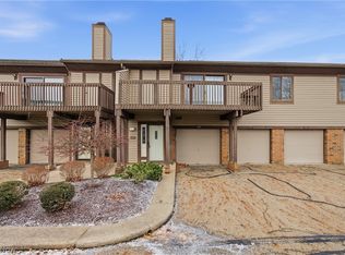 4557 Saint James Cir NW, Canton, OH 44708