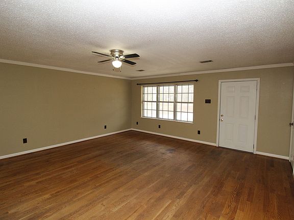 5th image of 112 N Grant St #831