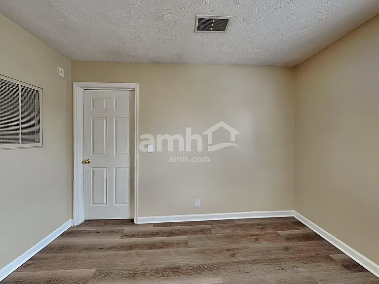 1612 E Blairmont Dr — Photo 17
