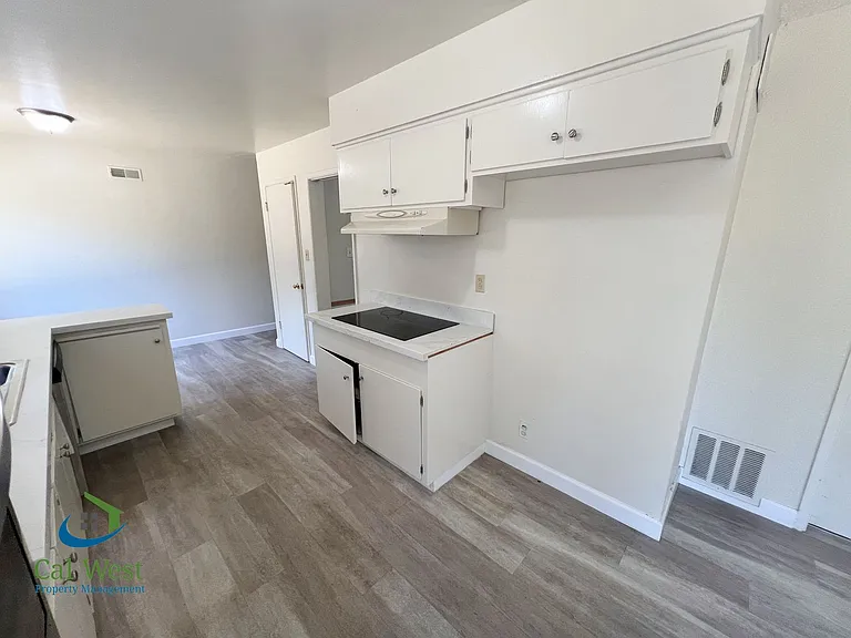 10600 E Estates Dr — Photo 11