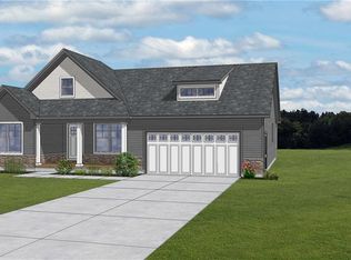 29 Franklin Dr, Angola, NY 14006