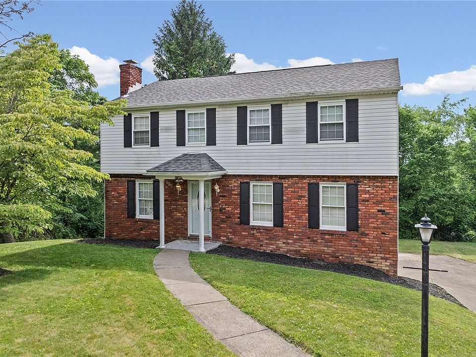 1st image of 580 Meadowvale Dr