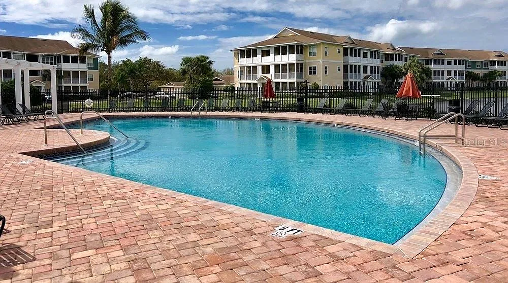 2 bed, 2.0 bath, 1132 sqft, $1,525 — Photo 3