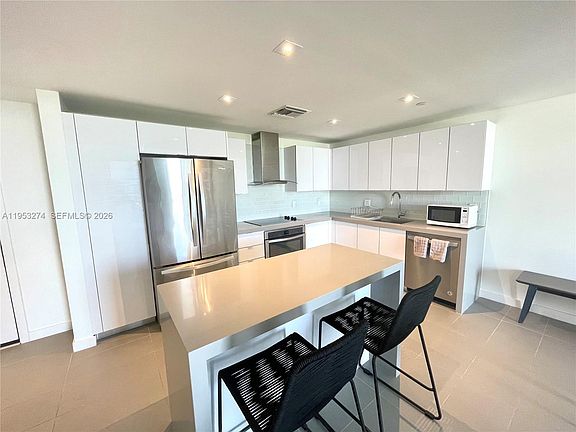 3rd image of 1600 NE 1st Ave #1018