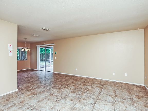 5th image of 1647 Baker St NE