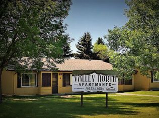 700 11th St NW APT 19, Valley City, ND 58072