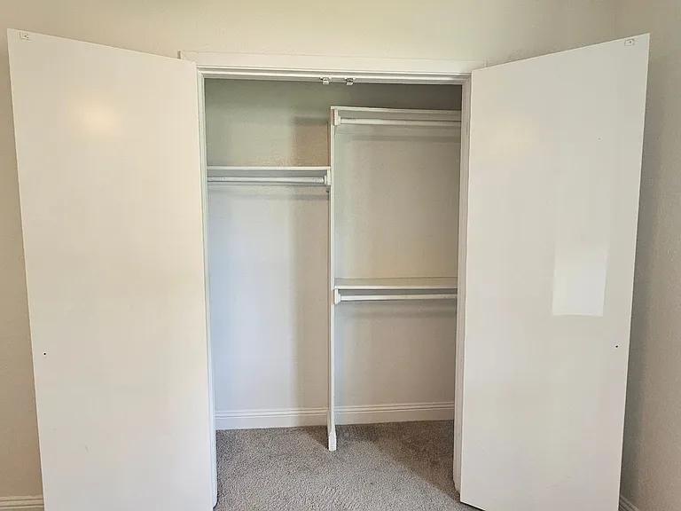 1619 Glenhill Ln — Photo 26