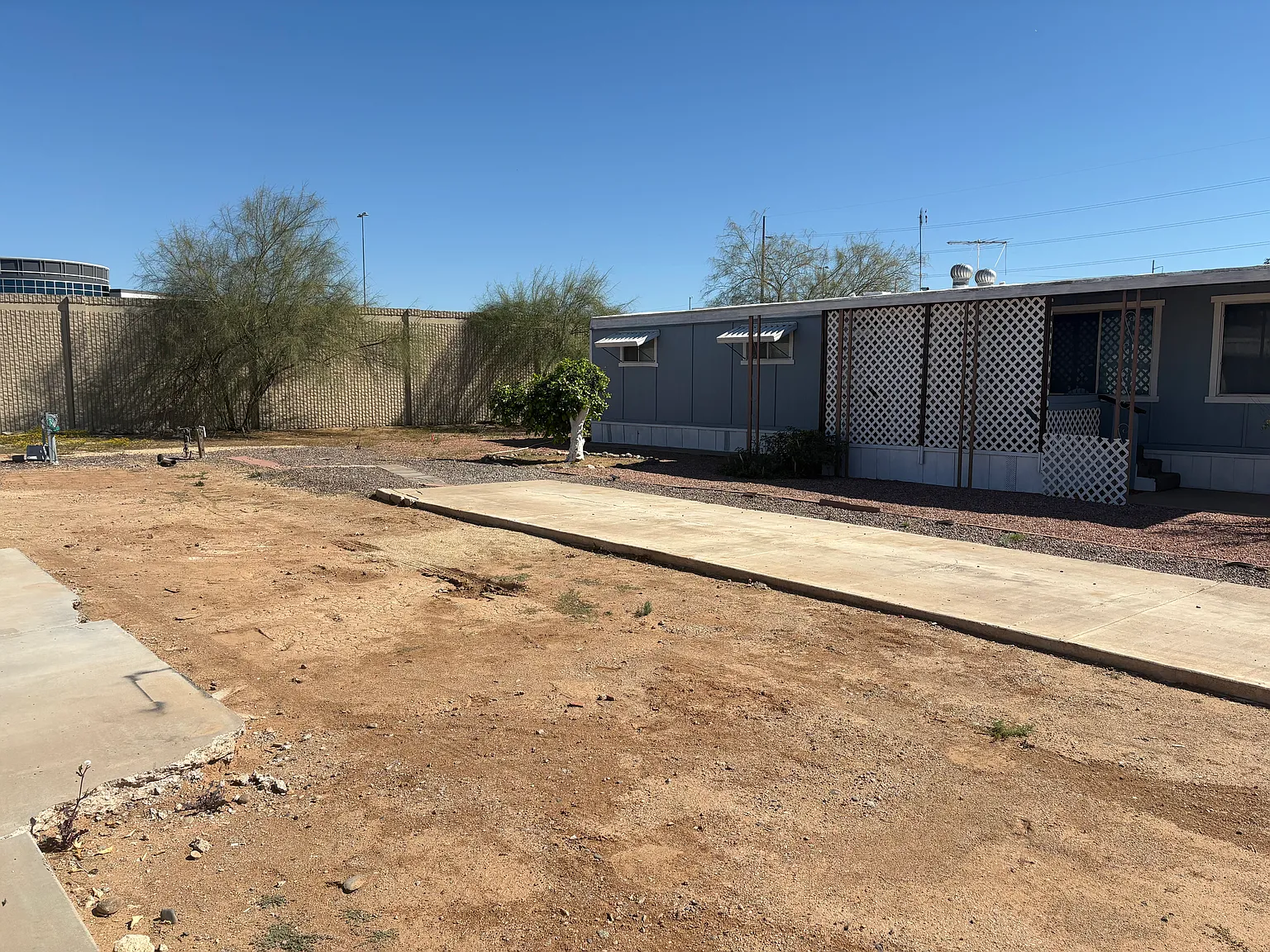 Studio, 950 sqft, $1,007 — Photo 4
