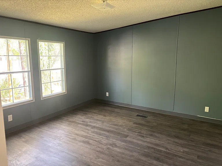 120 N Bear Creek Rd — Photo 4