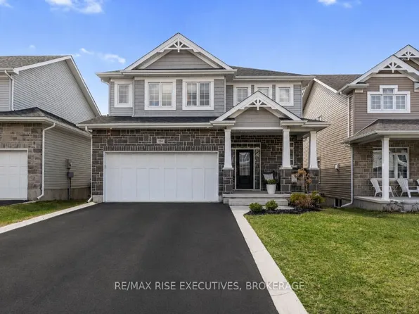 689 E Halloway Dr, Kingston, ON K7K 0H5