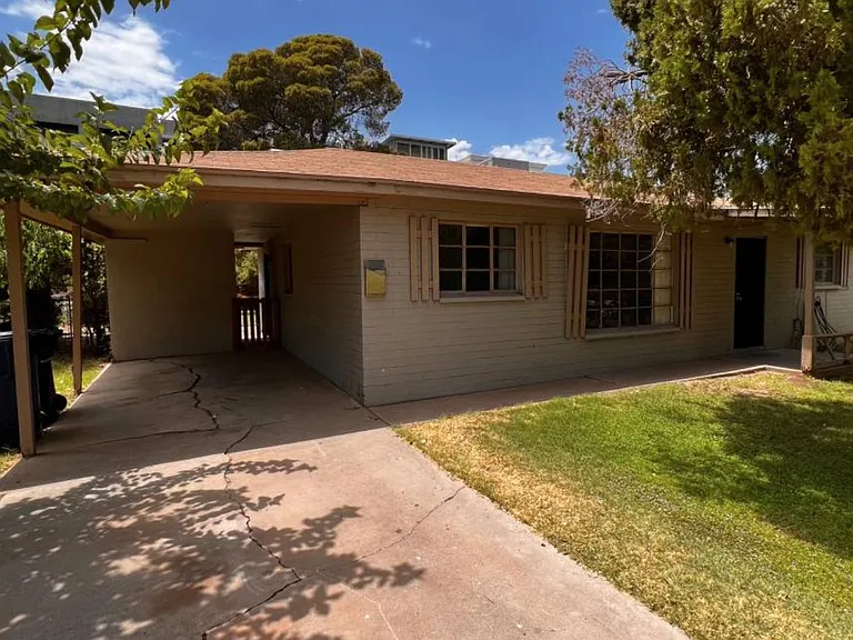 1322 S Cedar St — Photo 1
