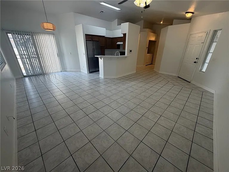 7505 Flat Rock St — Photo 3